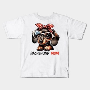 Dachshund Mom Kids T-Shirt